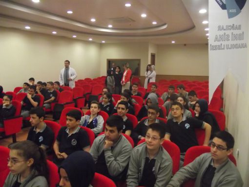   İSTANBUL ; Bağcılar İbni Sina Anadolu Lisesi 9.Sınıflar Münazara 