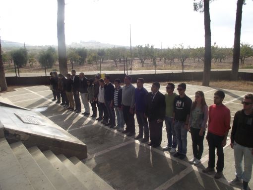 GAZİANTEP - Şahinbey'in Mezarı ; Dünya Gençleri Dostluk ve Dayanışma Derneği ; 27 Ekim 2012 Ct. 09:27 