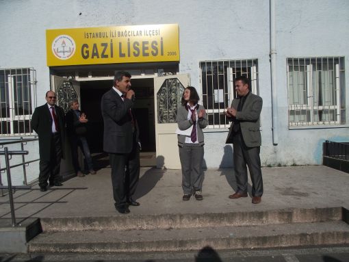  Bağcılar GAZİ LİSESİ ve Fizik Öğretmeni Nafi ÇAĞLAR - ... / 