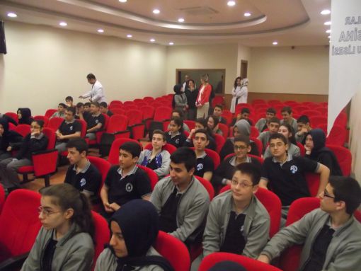   İSTANBUL ; Bağcılar İbni Sina Anadolu Lisesi 9.Sınıflar Münazara 